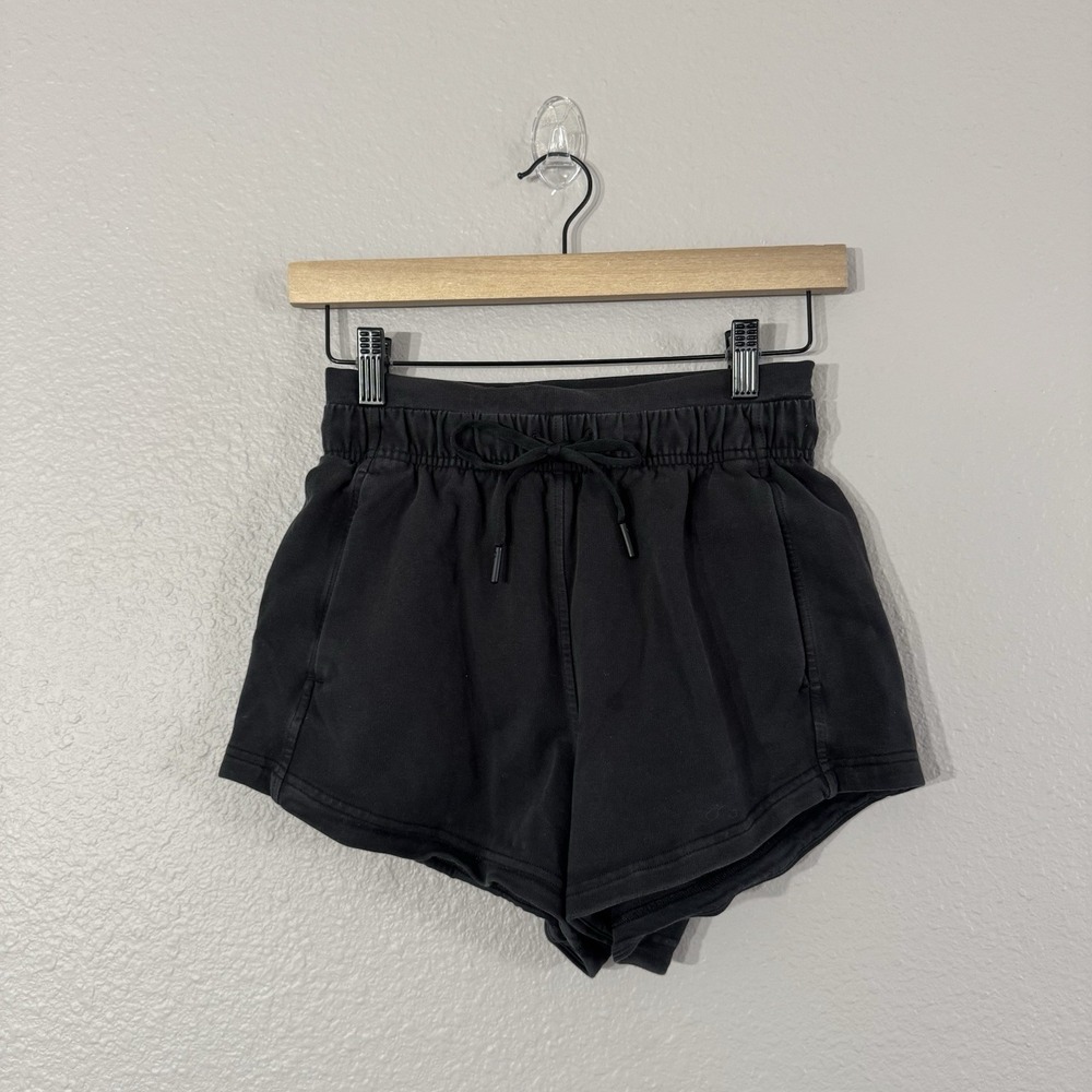 Lululemon Women's Size 2 Black Terry Inner Glow 3" Inseam High Rise Shorts